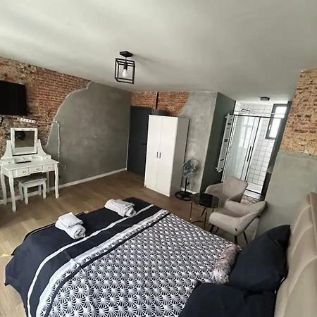Cosy Room In Antwerp City Buitenkant foto